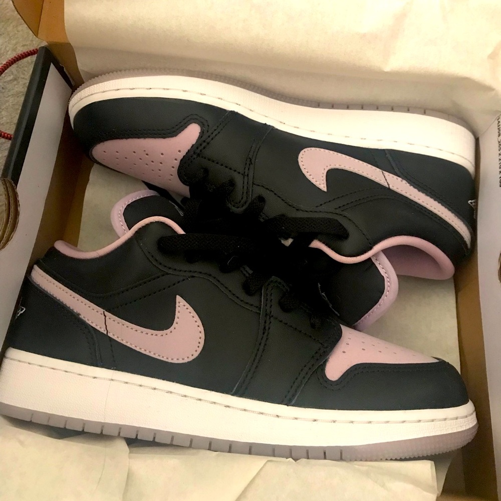 Nike Air Jordan 1 Low SE